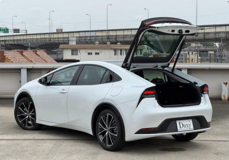 Toyota (RHD) Prius Hybrid Z 2025