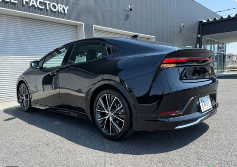 Toyota (RHD) Prius Hybrid Z 2025