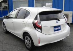 Toyota (RHD) Aqua L Hybrid 2019