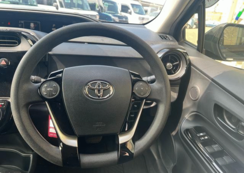 Toyota (RHD) Yaris Hatchback X 2021