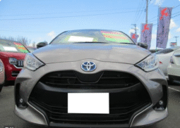 Toyota (RHD) Yaris Hatchback Hybrid Z 2021