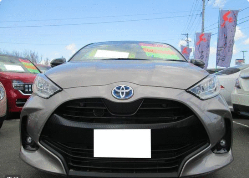 Toyota (RHD) Yaris Hatchback Hybrid Z 2021