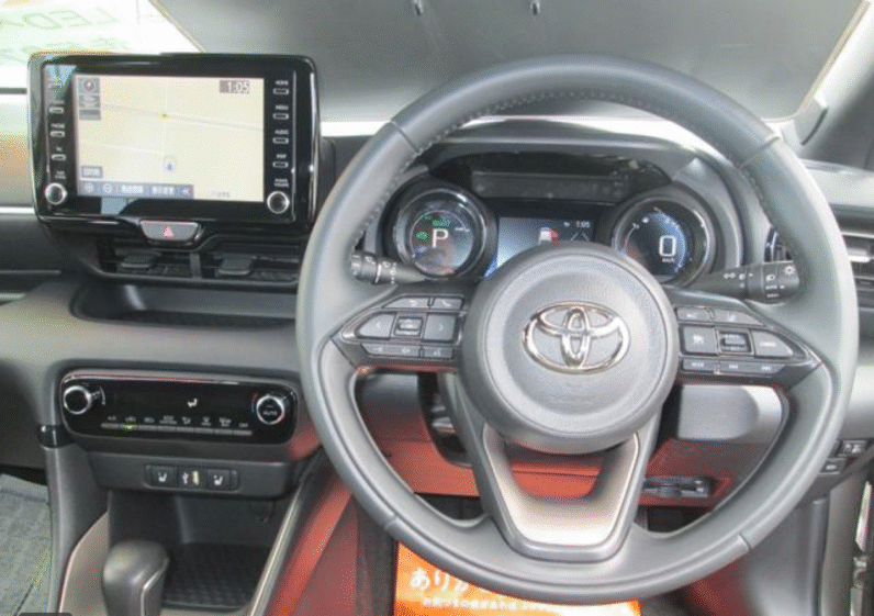 Toyota (RHD) Yaris Hatchback Hybrid Z 2021