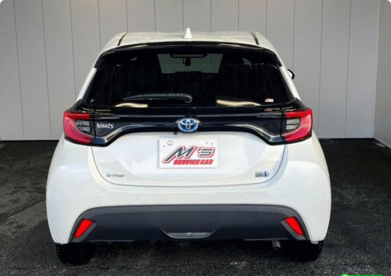 Toyota (RHD) Yaris Hatchback Hybrid Z 2022