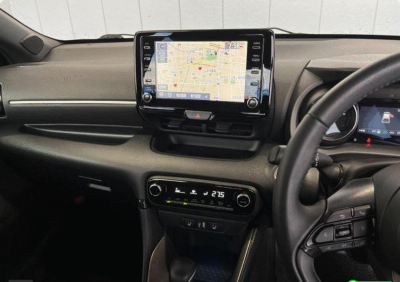 Toyota (RHD) Yaris Hatchback Hybrid Z 2022