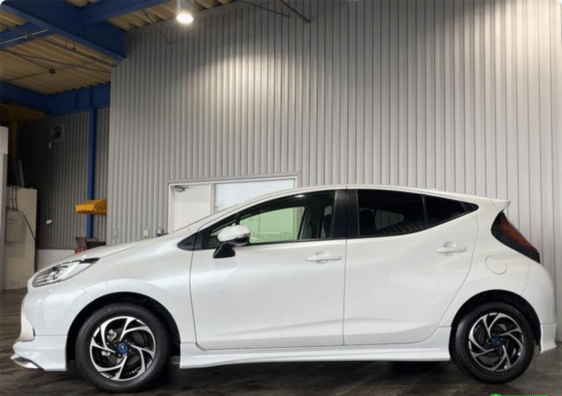 Toyota (RHD) Aqua Hybrid Z 2022