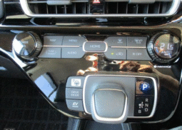 Toyota (RHD) Aqua Hybrid Z 2023