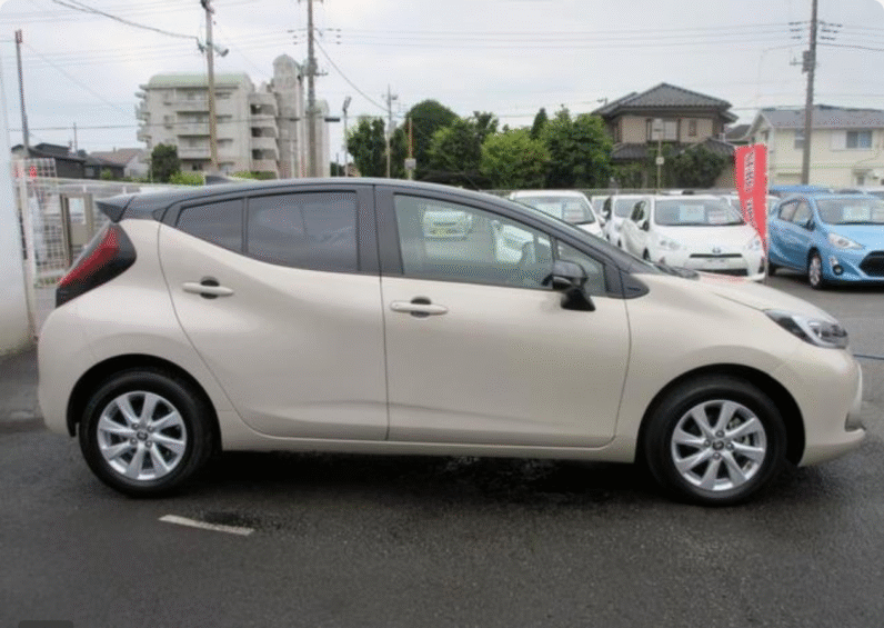 Toyota (RHD) Aqua Z 2024