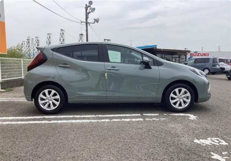 Toyota (RHD) Aqua Hybrid Z 2025