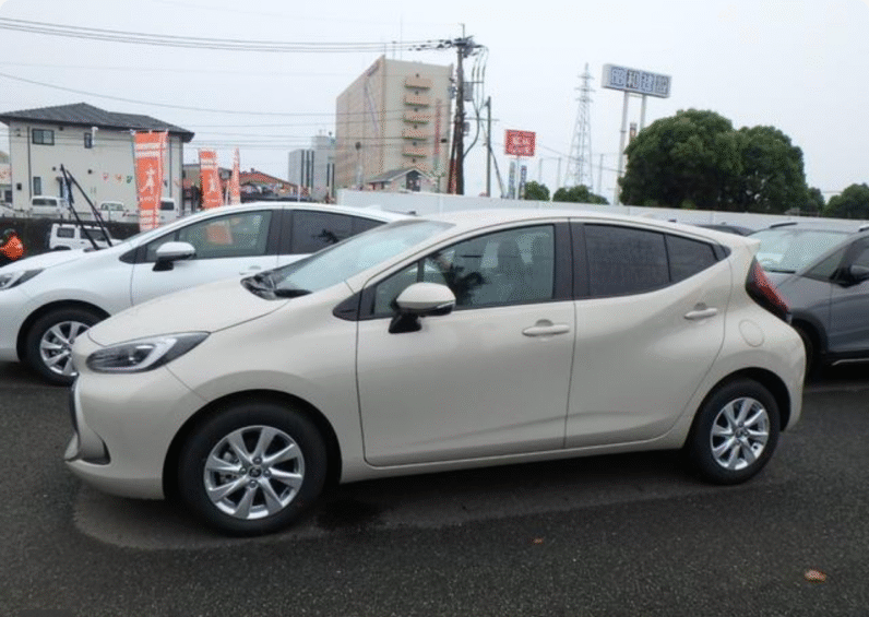 Toyota (RHD) Aqua Hybrid Z 2025