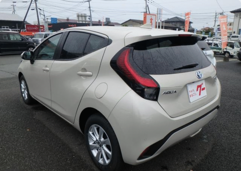 Toyota (RHD) Aqua Hybrid Z 2025