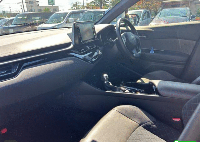 Toyota (RHD) CH-R Hybrid G 2019