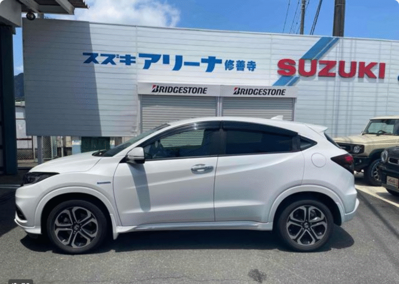 Honda (RHD) Vezel Hybrid 2019 White