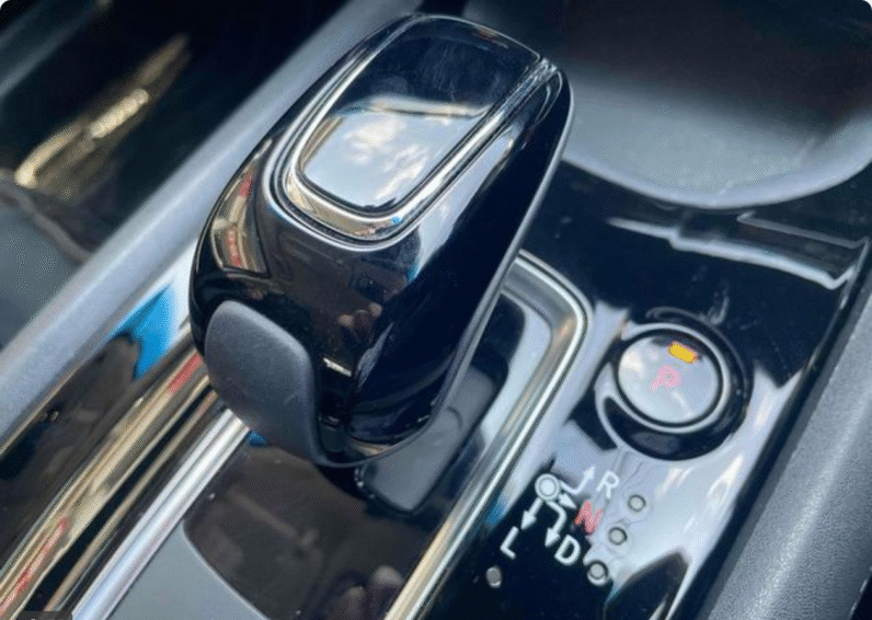 Honda (RHD) Vezel Hybrid 2019 White