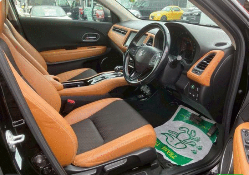 Honda (RHD) Vezel Hybrid 2019 Black