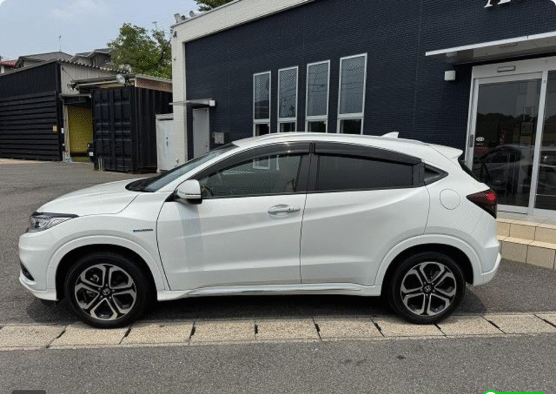 Honda (RHD) Vezel Hybrid 2020 White
