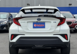 Toyota (RHD) C-HR Hybrid G Mode Nero 2021