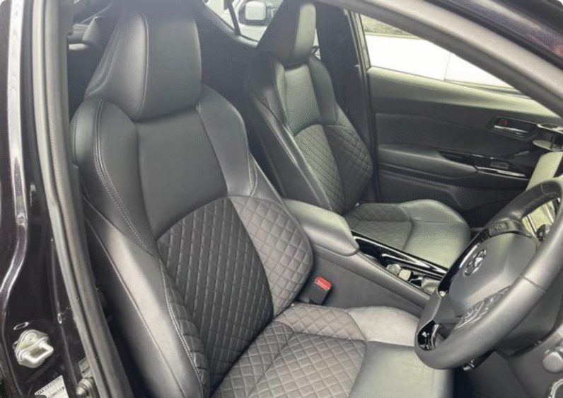 Toyota (RHD) C-HR Hybrid G Mode Nero 2021