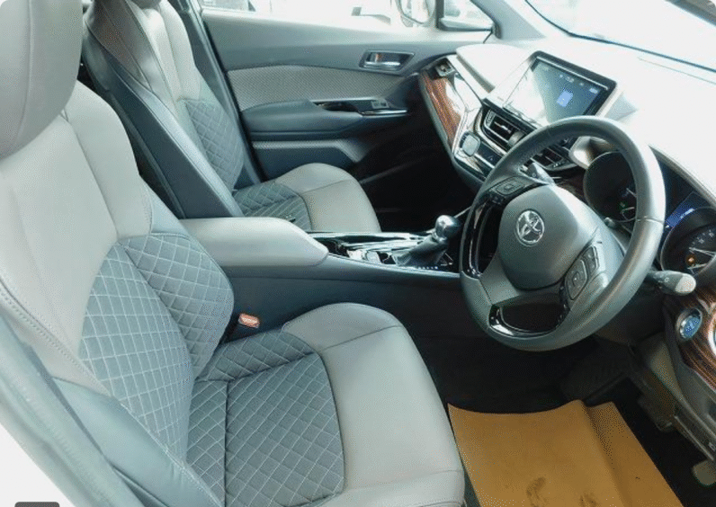 Toyota (RHD) C-HR Hybrid G 2022