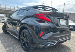 Toyota (RHD) C-HR Hybrid G Mode Nero 2022