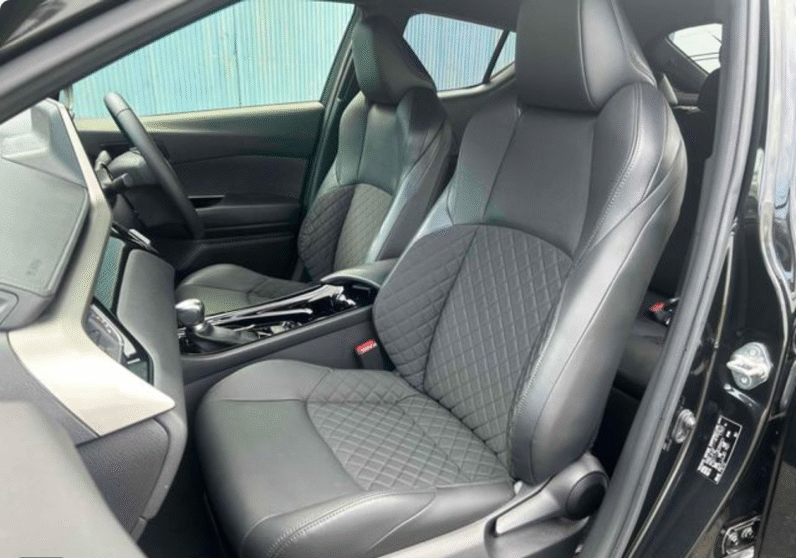 Toyota (RHD) C-HR Hybrid G Mode Nero 2022