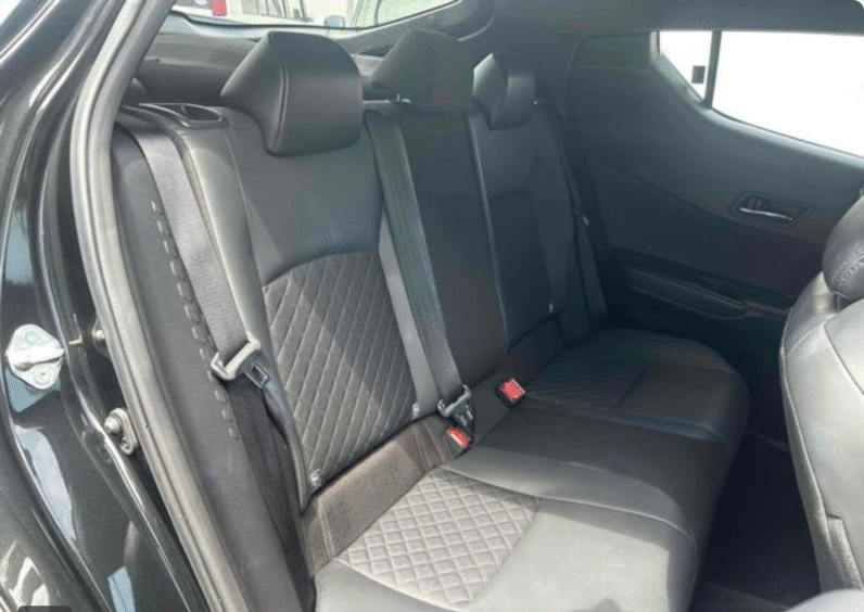 Toyota (RHD) C-HR Hybrid G Mode Nero 2022