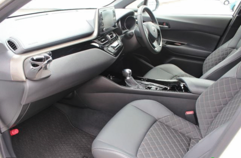 Toyota (RHD) C-HR Hybrid G Mode Nero 2023