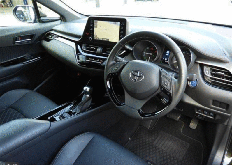 Toyota (RHD) C-HR Hybrid G Mode Nero 2023