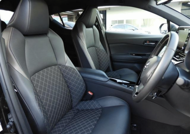 Toyota (RHD) C-HR Hybrid G Mode Nero 2023