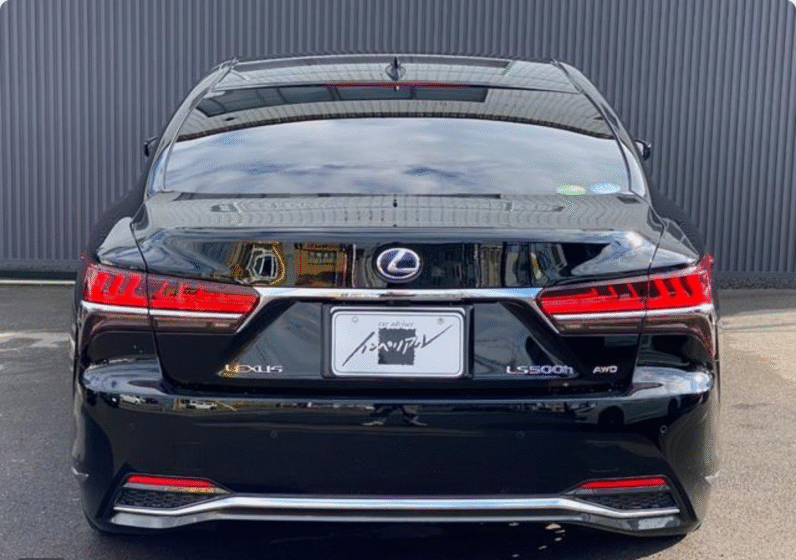 Lexus (RHD) LS500H Version L 2019