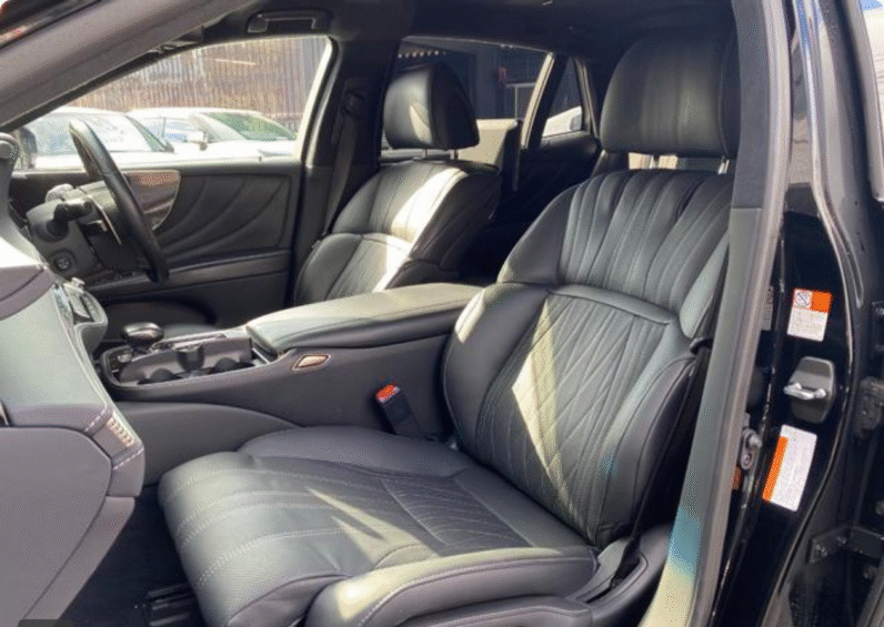 Lexus (RHD) LS500H Version L 2019