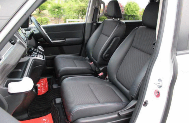 Honda (RHD) Freed Hybrid 2019