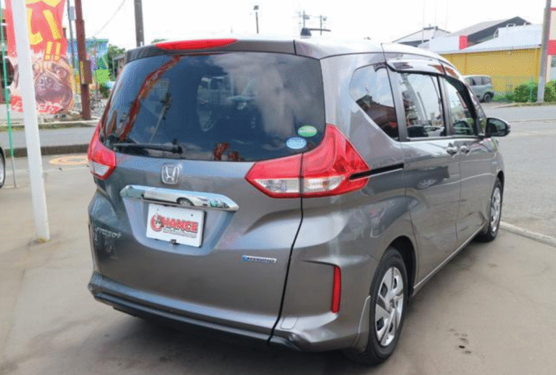 Honda (RHD) Freed Hybrid 2019