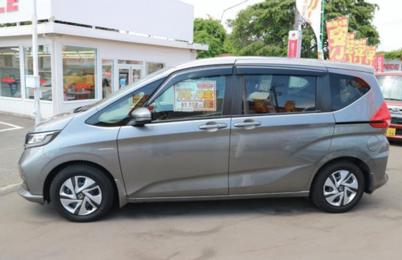 Honda (RHD) Freed Hybrid 2019