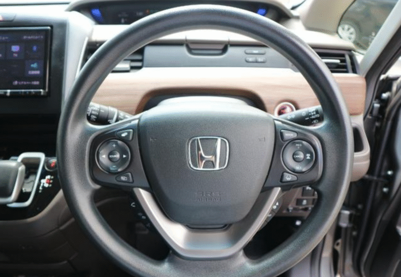 Honda (RHD) Freed Hybrid 2019