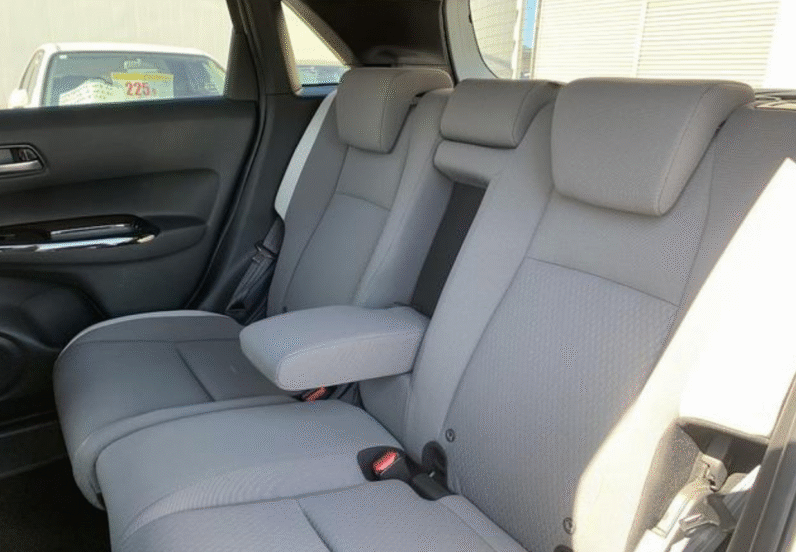 Honda (RHD) FIT Hybrid Cross-star 2020