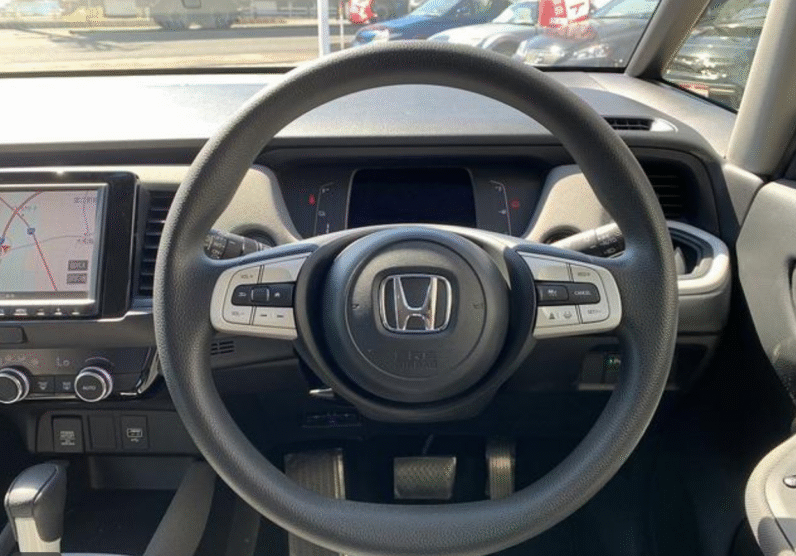 Honda (RHD) FIT Hybrid Cross-star 2020