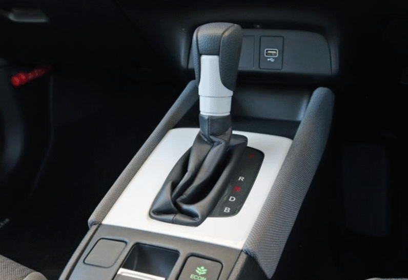 Honda (RHD) FIT Hybrid Cross-star 2020