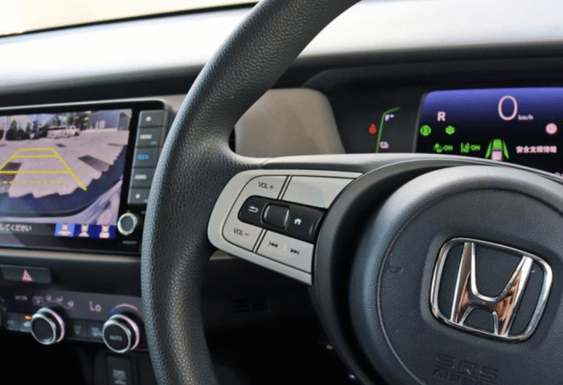 Honda (RHD) FIT Hybrid Cross-star 2020