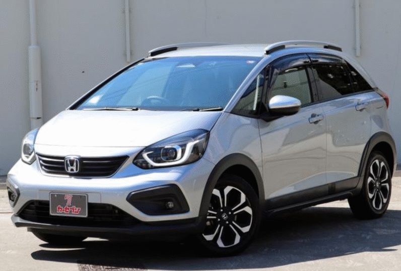 Honda (RHD) FIT Hybrid Cross-star 2020