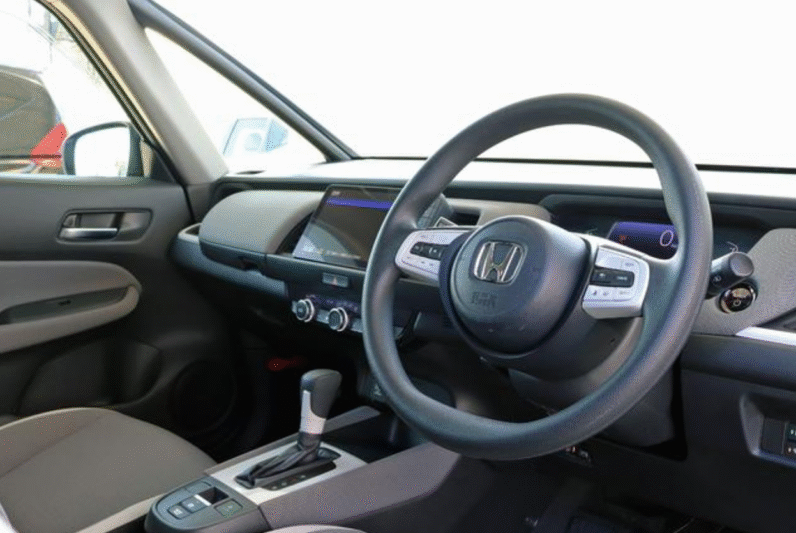 Honda (RHD) FIT Hybrid Cross-star 2020