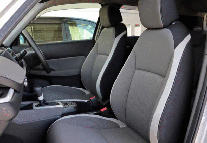 Honda (RHD) FIT Hybrid Cross-star 2020