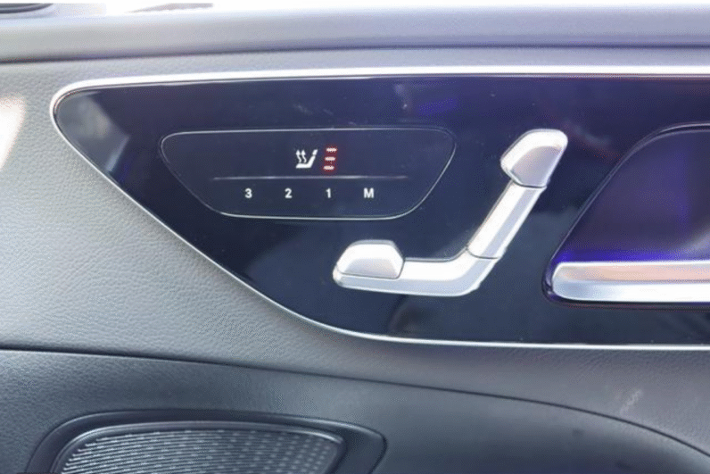 Mercedes-Benz (RHD) C-Class C200 Avant-Garde 2021