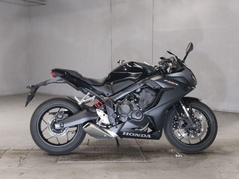 Honda CBR650R 2025
