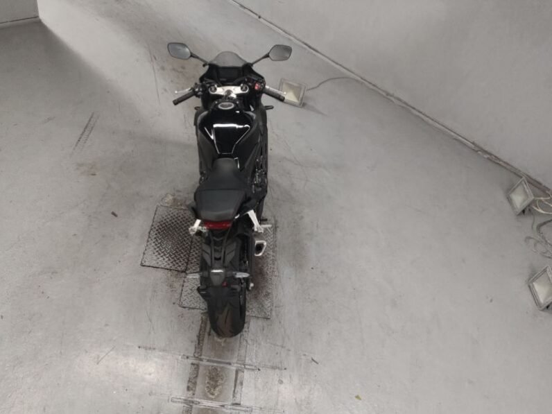 Honda CBR650R 2025