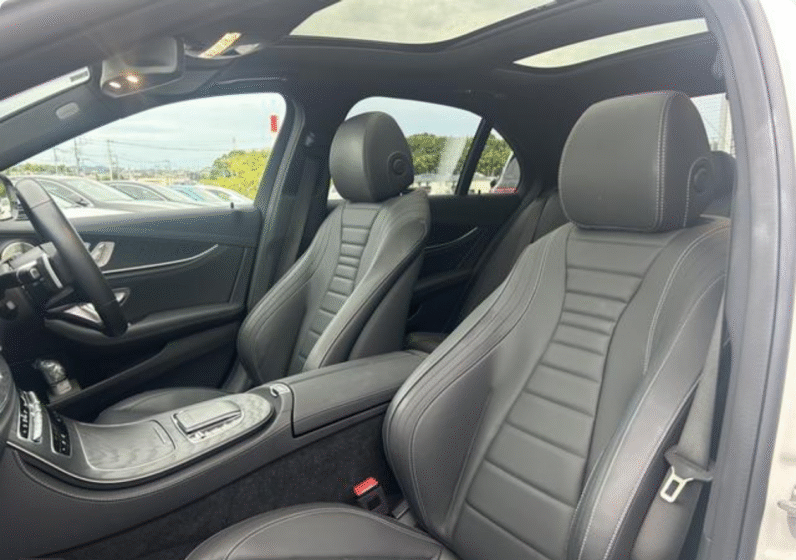 Mercedes-Benz (RHD) E200 AMG 2021