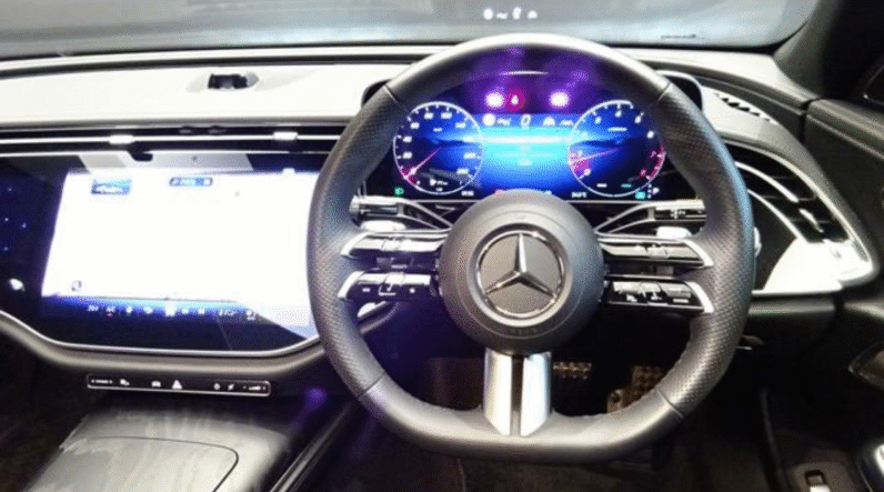 Mercedes-Benz (RHD) E-class E200 AMG 2024