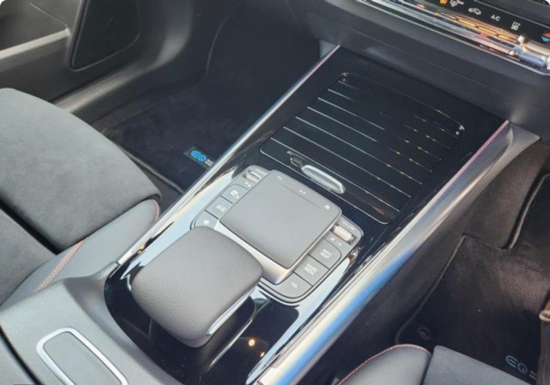 Mercedes-Benz (RHD) EQA 250 AMG 2021