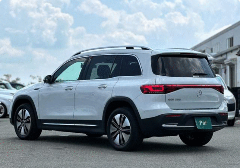 Mercedes-Benz (RHD) EQB250 AMG 2022