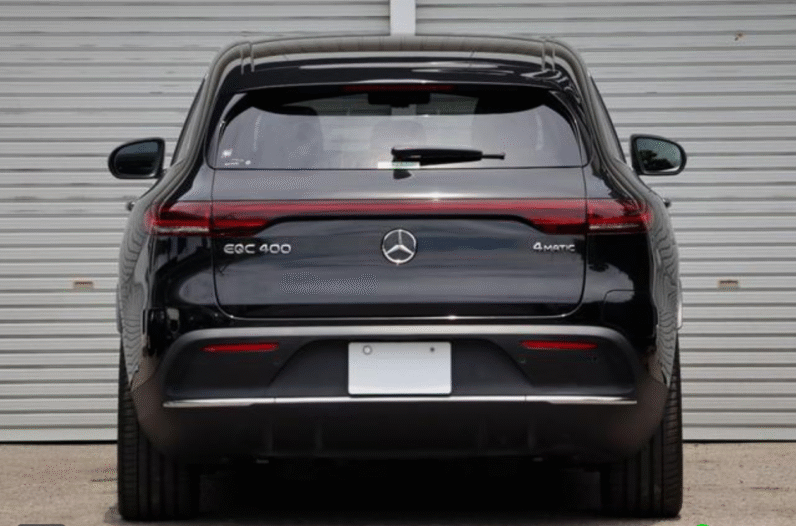 Mercedes-Benz (RHD) EQC400 4-Matic AMG 2021